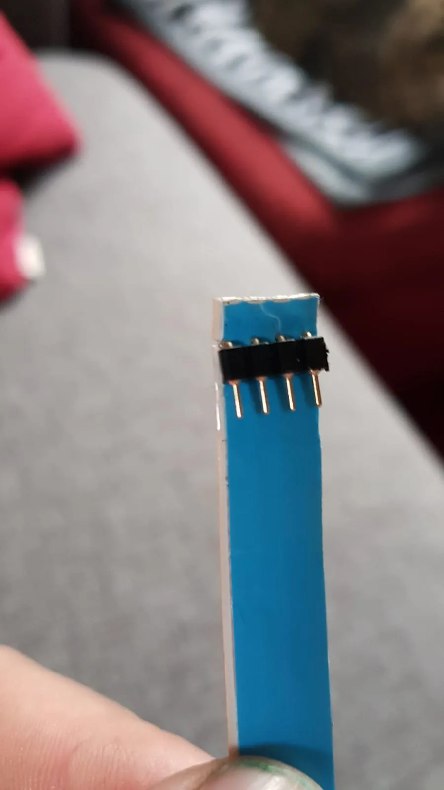 Connecteur positionné sur l’extrémité du ruban LED
