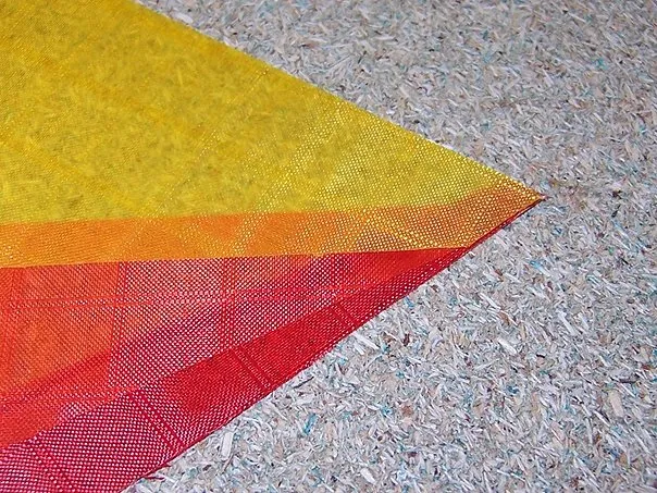 Panel overlap detail.