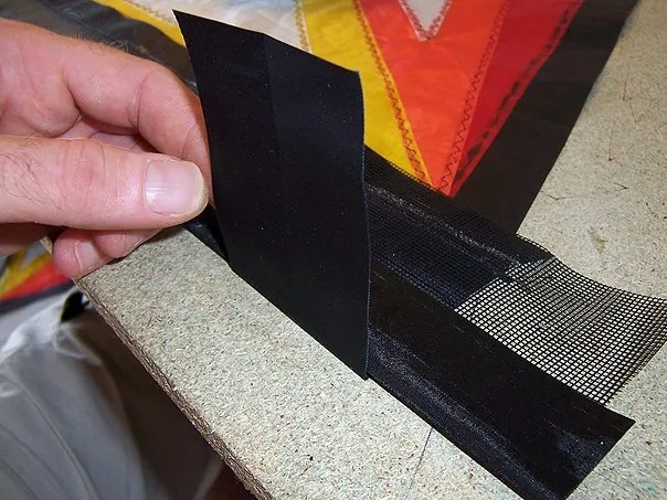 Leading edge - 3rd step. Folding the dacron reinforcements.