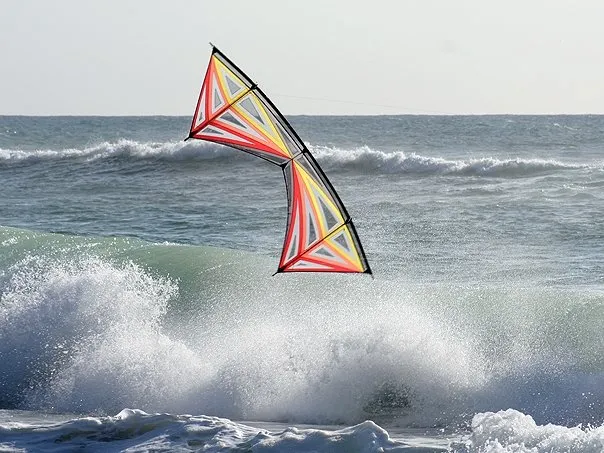 Méthodes de construction d’un cerf-volant 4 lignes par Polo Kites